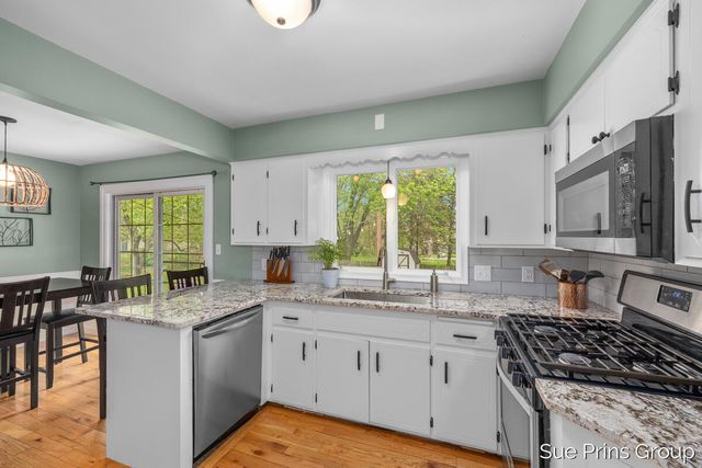 2595 Rosewood Street, Georgetown Twp, MI 49428