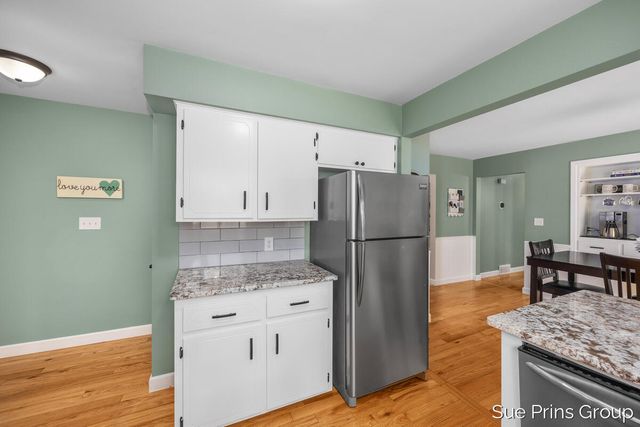 2595 Rosewood Street, Georgetown Twp, MI 49428
