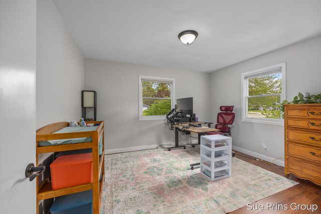 2595 Rosewood Street, Georgetown Twp, MI 49428