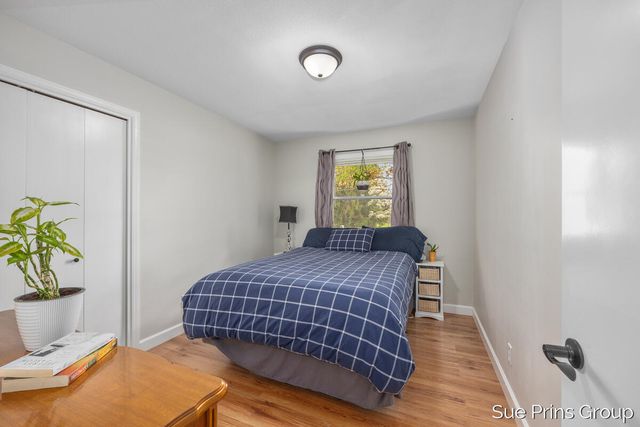 2595 Rosewood Street, Georgetown Twp, MI 49428