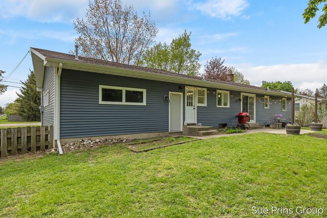 2595 Rosewood Street, Georgetown Twp, MI 49428