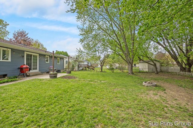 2595 Rosewood Street, Georgetown Twp, MI 49428