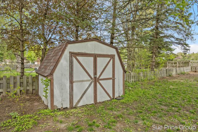 2595 Rosewood Street, Georgetown Twp, MI 49428