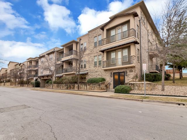 2800 Sandage Avenue 206, Fort Worth, TX 76109