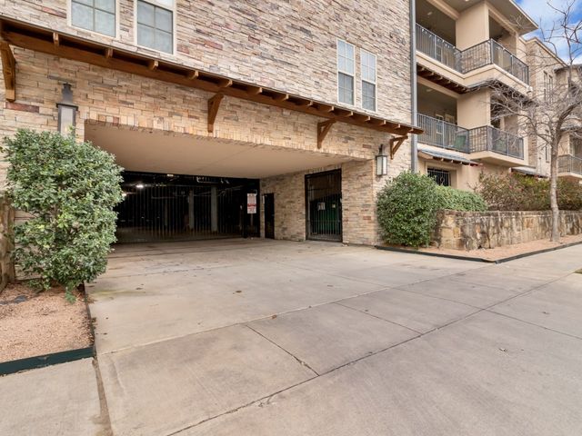 2800 Sandage Avenue 206, Fort Worth, TX 76109