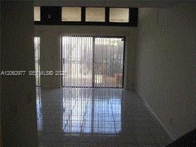 4045 SW 68th Way 5-I, Miramar, FL 33023
