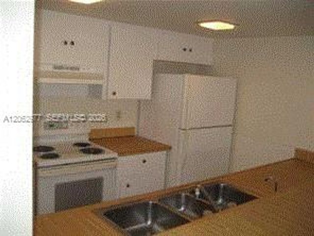 4045 SW 68th Way 5-I, Miramar, FL 33023