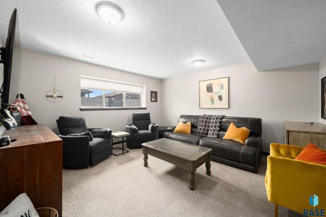 9425 W Liam St Street, Sioux Falls, SD 57106