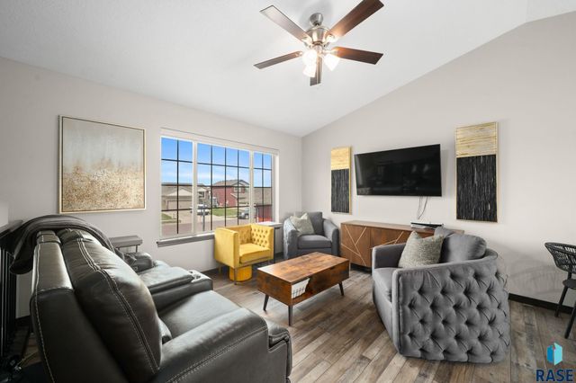 9425 W Liam St Street, Sioux Falls, SD 57106