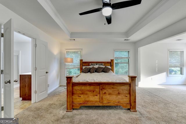 560 Collingsworth Lane, Lawrenceville, GA 30043