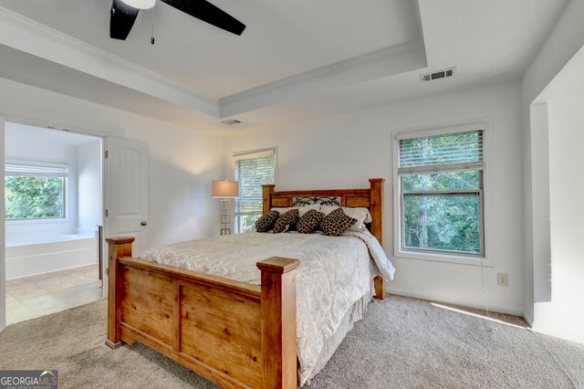 560 Collingsworth Lane, Lawrenceville, GA 30043