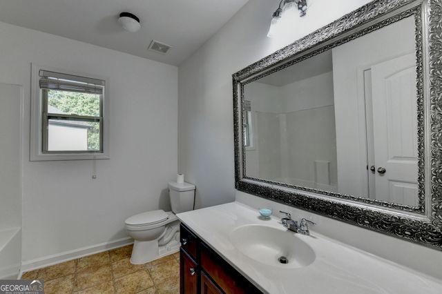 560 Collingsworth Lane, Lawrenceville, GA 30043