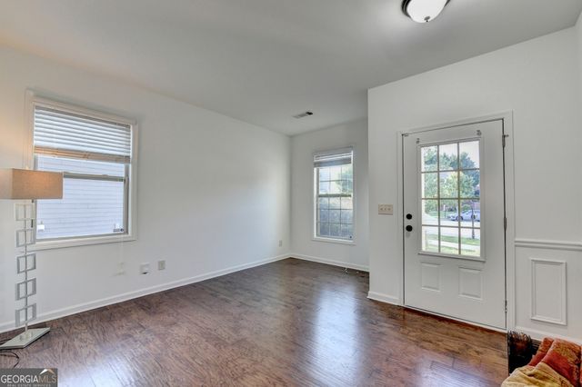 560 Collingsworth Lane, Lawrenceville, GA 30043