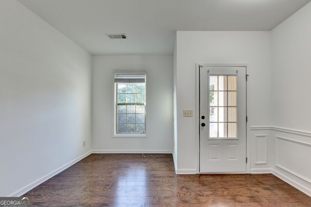 560 Collingsworth Lane, Lawrenceville, GA 30043
