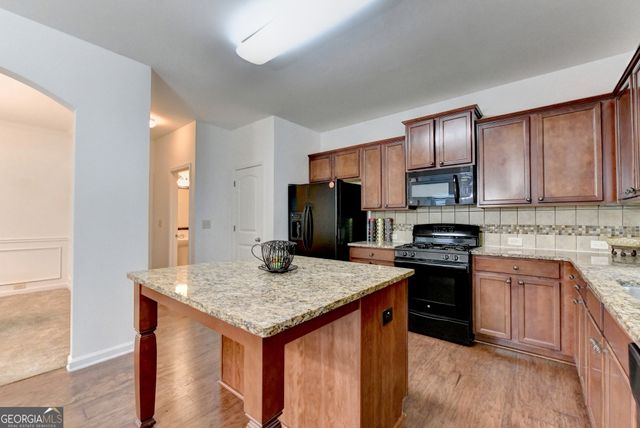 560 Collingsworth Lane, Lawrenceville, GA 30043