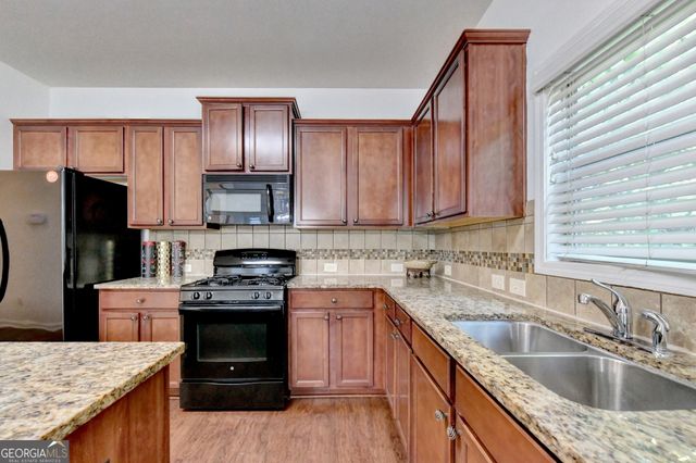560 Collingsworth Lane, Lawrenceville, GA 30043