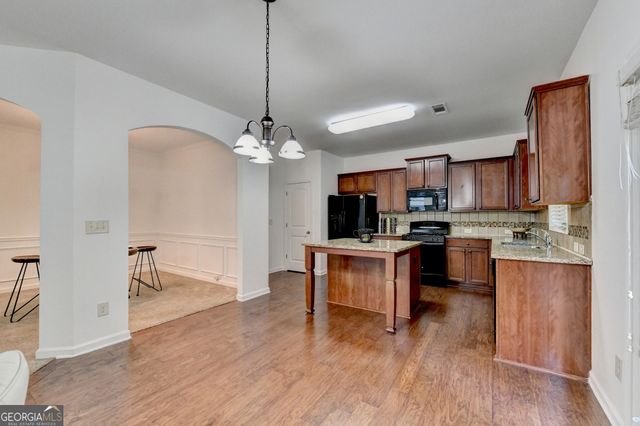 560 Collingsworth Lane, Lawrenceville, GA 30043