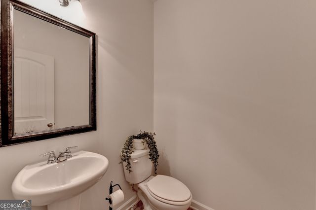 560 Collingsworth Lane, Lawrenceville, GA 30043
