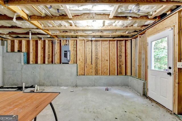 560 Collingsworth Lane, Lawrenceville, GA 30043