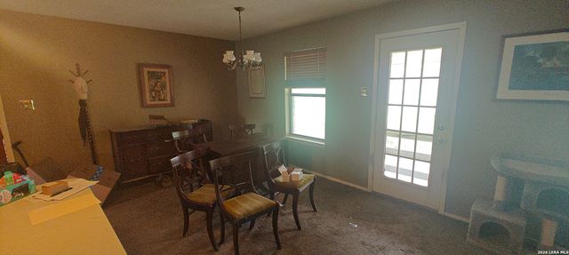807 Elizabeth, Seguin, TX 78155