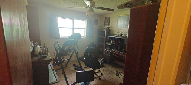 807 Elizabeth, Seguin, TX 78155