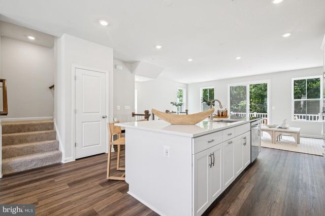 9743 GAELIC PL PL, Waldorf, MD 20601