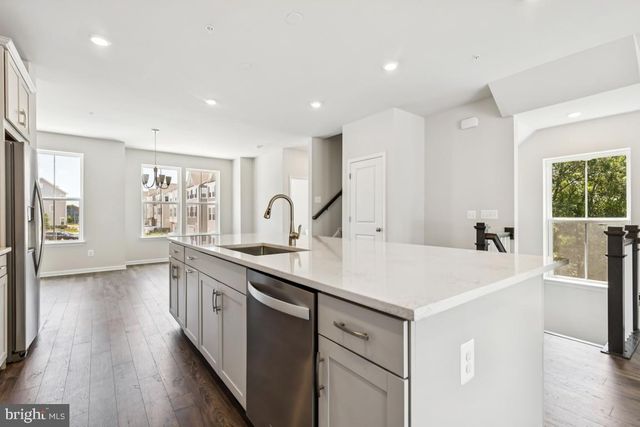 9743 GAELIC PL PL, Waldorf, MD 20601