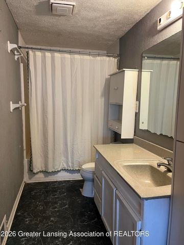 9961 Marshall Road, Olivet, MI 49076