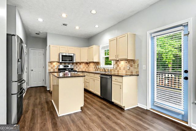 2865 Dunlin Lake Way, Lawrenceville, GA 30044
