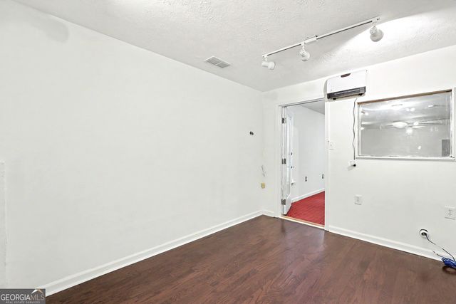 2865 Dunlin Lake Way, Lawrenceville, GA 30044