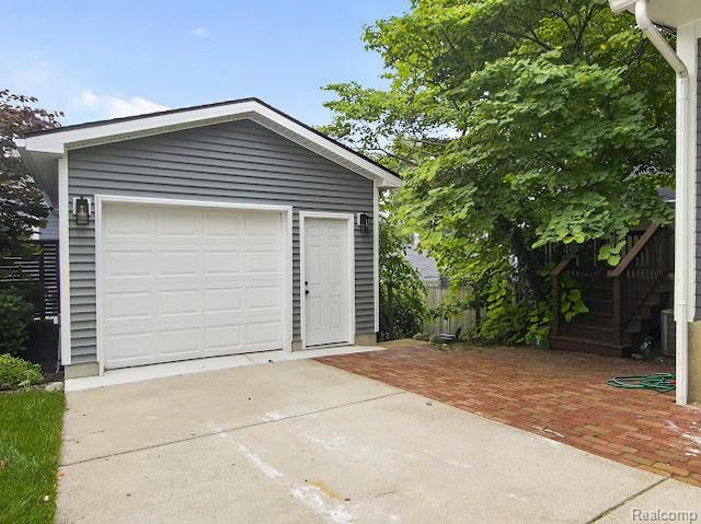 200 W Hoover Avenue, Ann Arbor, MI 48103