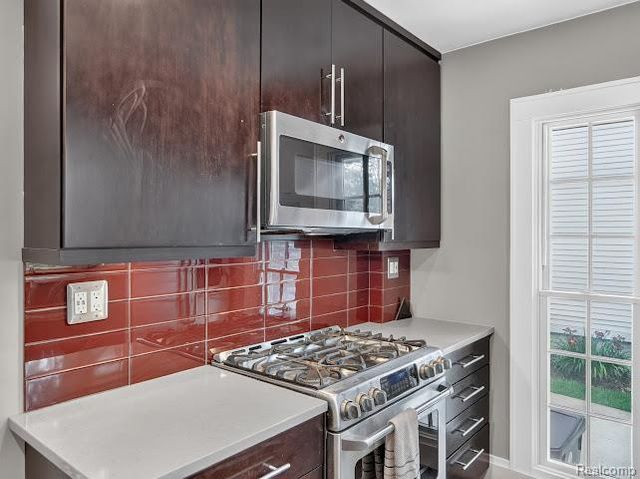 200 W Hoover Avenue, Ann Arbor, MI 48103