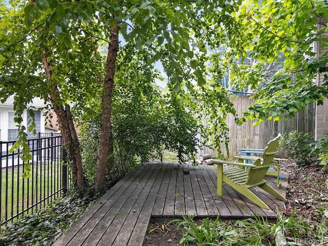 200 W Hoover Avenue, Ann Arbor, MI 48103
