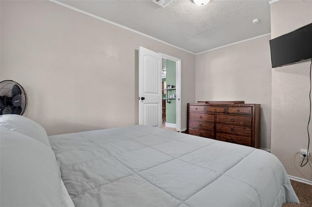 604 SW 14th Street, Moore, OK 73160