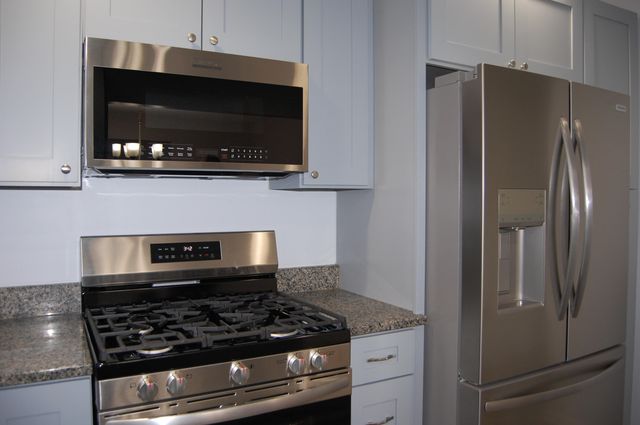 7435 Olcott Avenue, Hammond, IN 46323