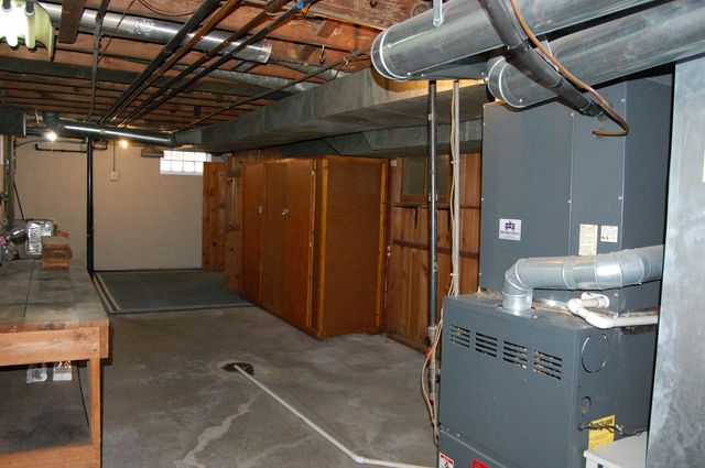 7435 Olcott Avenue, Hammond, IN 46323