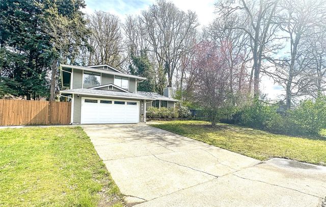 7802 Royal Oak Drive SE, Olympia, WA 98503