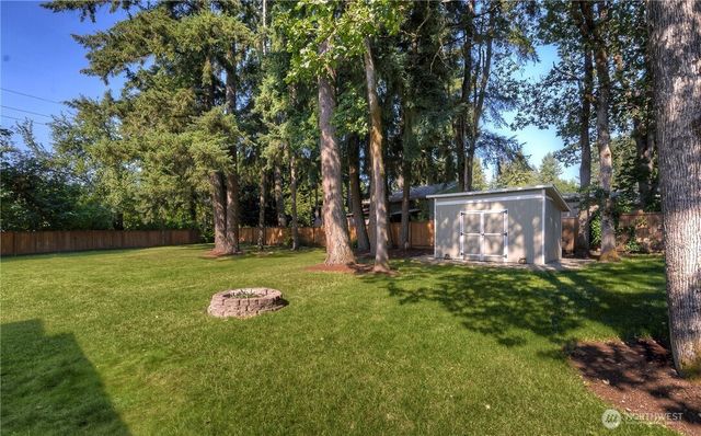 7802 Royal Oak Drive SE, Olympia, WA 98503