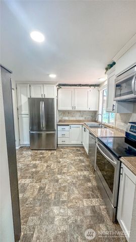 7802 Royal Oak Drive SE, Olympia, WA 98503