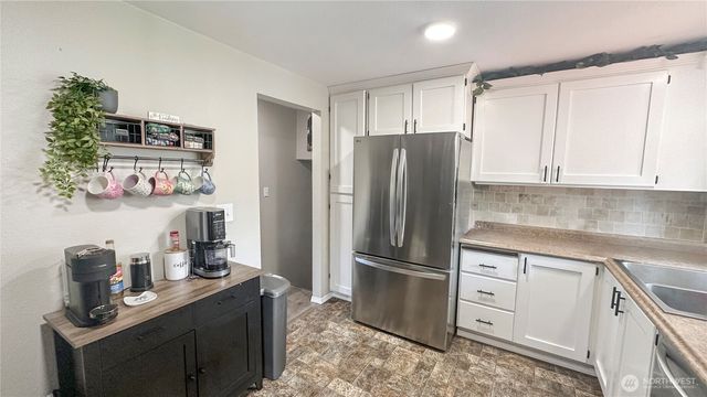 7802 Royal Oak Drive SE, Olympia, WA 98503