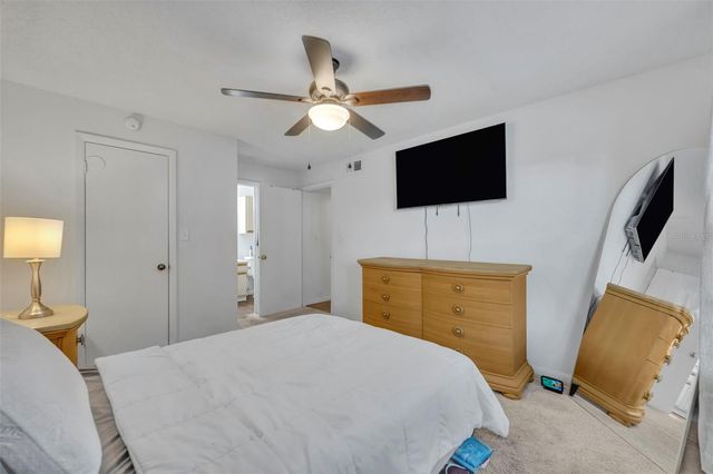 5600 DEVONBRIAR WAY N203, Orlando, FL 32822