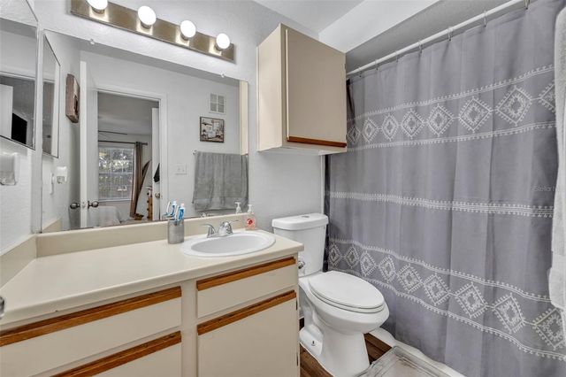 5600 DEVONBRIAR WAY N203, Orlando, FL 32822