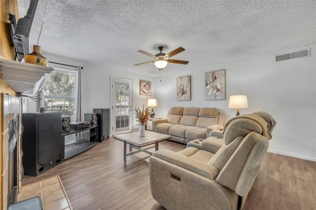 5600 DEVONBRIAR WAY N203, Orlando, FL 32822