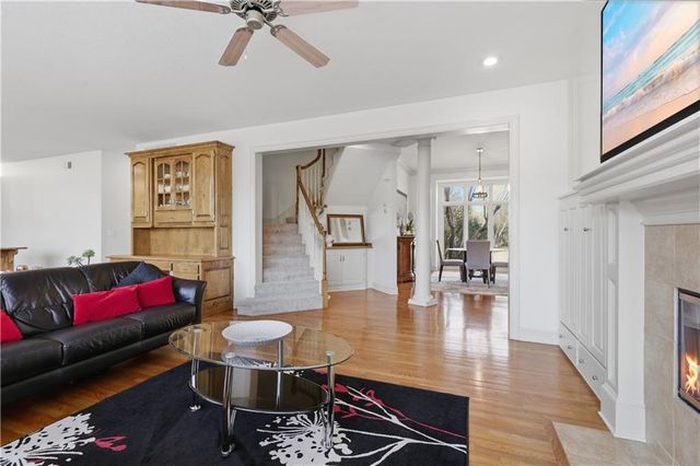 9227 Redbud Lane, Lenexa, KS 66220