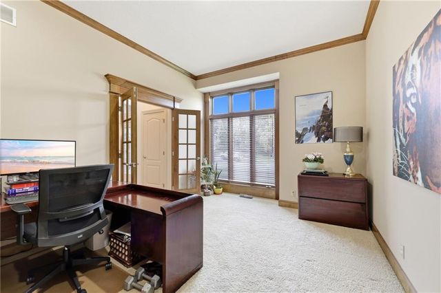 9227 Redbud Lane, Lenexa, KS 66220