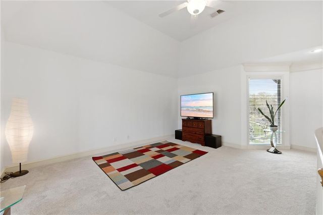 9227 Redbud Lane, Lenexa, KS 66220