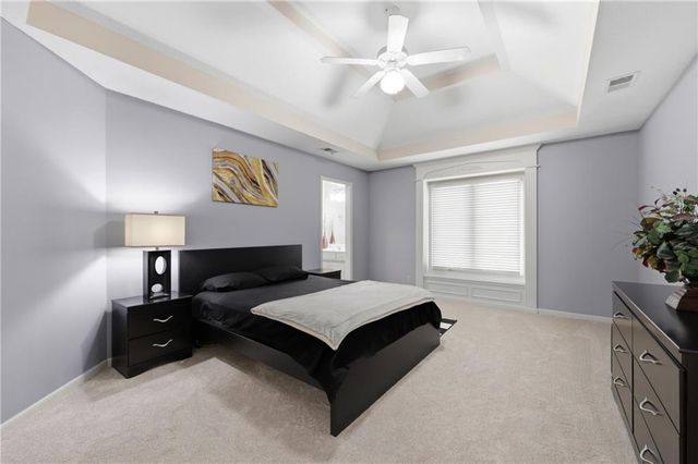 9227 Redbud Lane, Lenexa, KS 66220