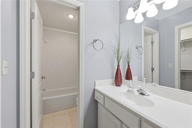 9227 Redbud Lane, Lenexa, KS 66220