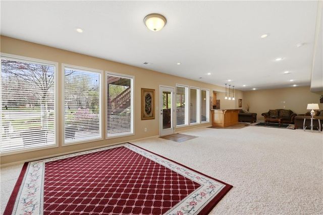 9227 Redbud Lane, Lenexa, KS 66220