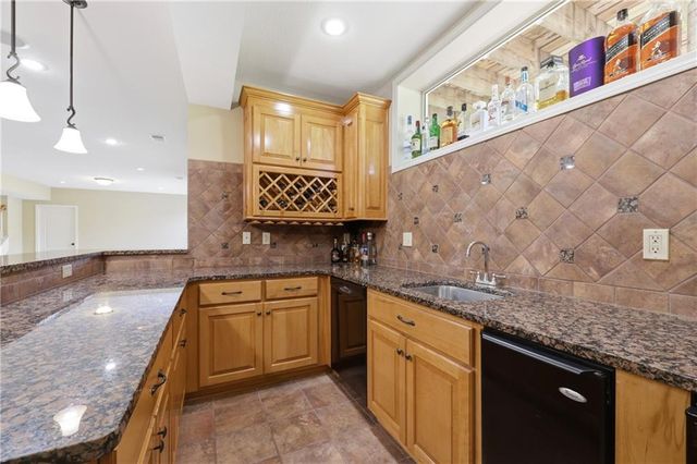 9227 Redbud Lane, Lenexa, KS 66220